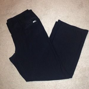 SOLD 🔴Aerie FIT crop workout pants