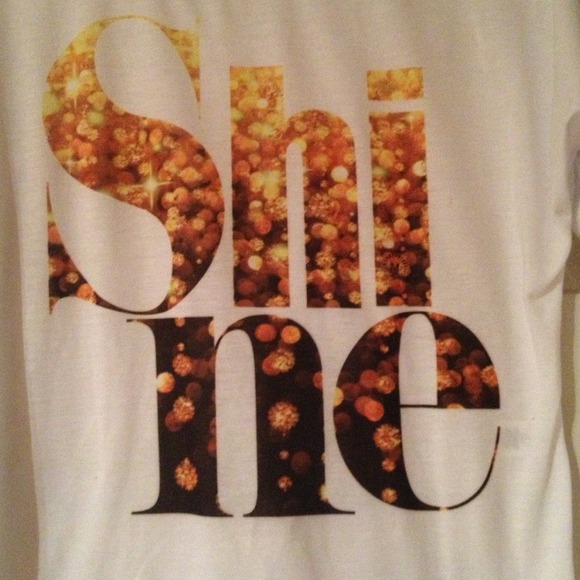 White long sleeve - Picture 2 of 2