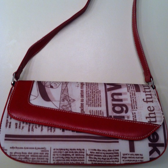 Red Italian Newsprint Shoulder Handbag. Brand New.