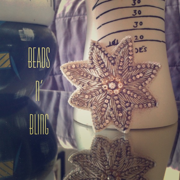 Beads and Rhinestones Flower/Star Hair Clip