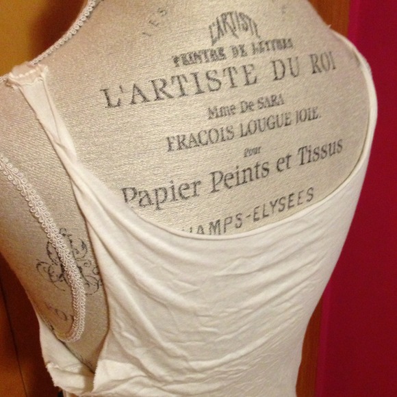 ｘ ｓｏｌｄ ｘ - Picture 3 of 3