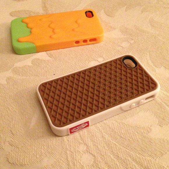 Vans iphone 4/4s case and melting iPhone 4/4s case - Picture 2 of 3
