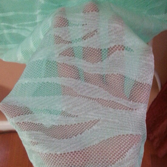 Very cute tee new without tag - Picture 2 of 4