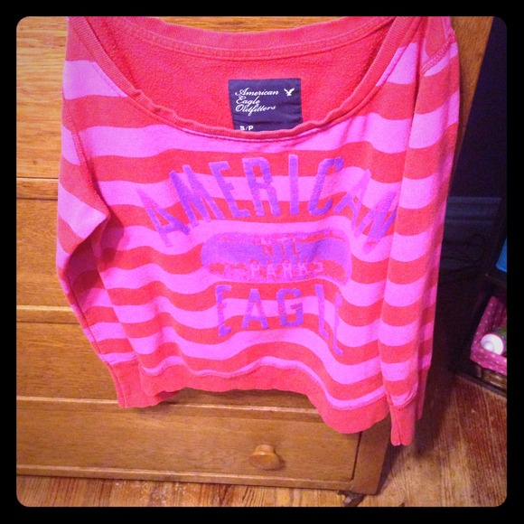 American Eagle throw over sweater. - Picture 1 of 3