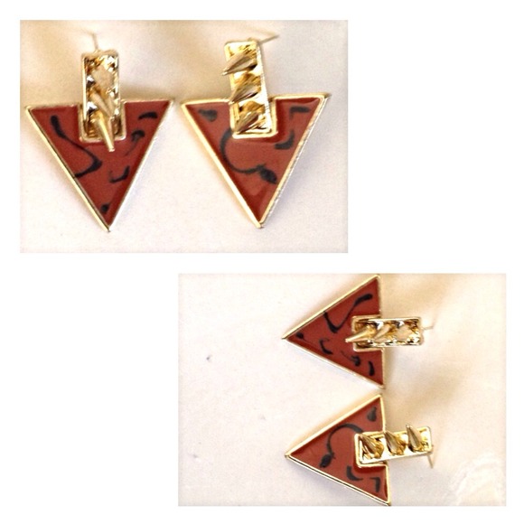 Jewelry - Spike triangle shape earring
