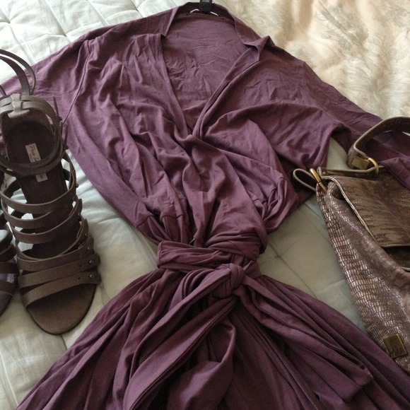 SOLD Kenneth Cole Purple Jersey Wrap Dress - Picture 2 of 4