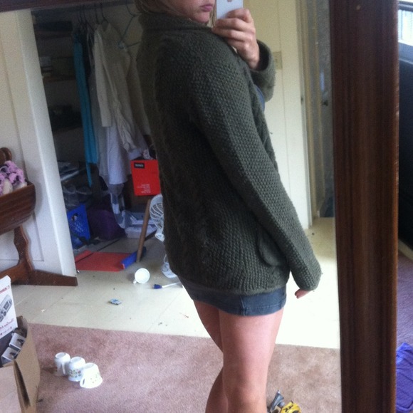 BUNDLED! REduced!! Olive green cardigan. - Picture 3 of 4