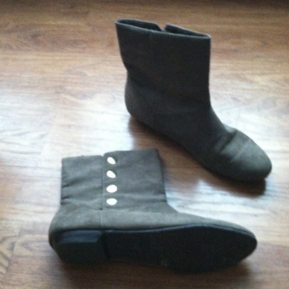 Sold - Picture 2 of 3