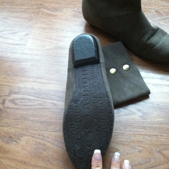 Sold - Picture 3 of 3