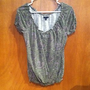 American Eagle paisley green and purple top