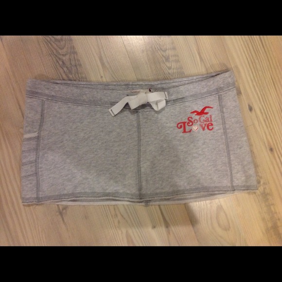 SOLD Hollister Skirt