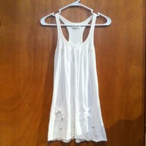 Cute white Hollister top