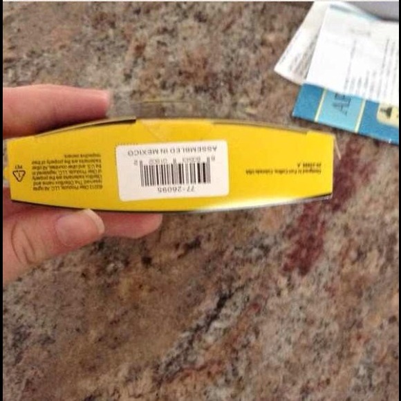 Otterbox armor series(waterproof) - Picture 3 of 4