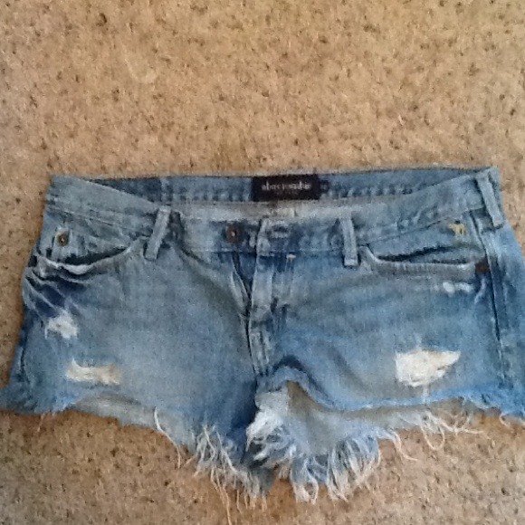 Abercrombie destroyed shorts