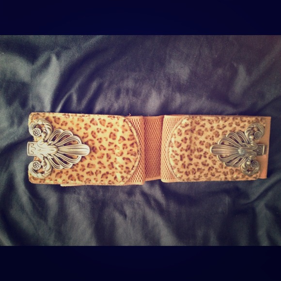 Leopard belt