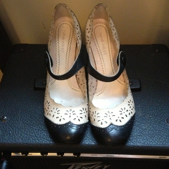 Nine West eyelet Mary Janes heels