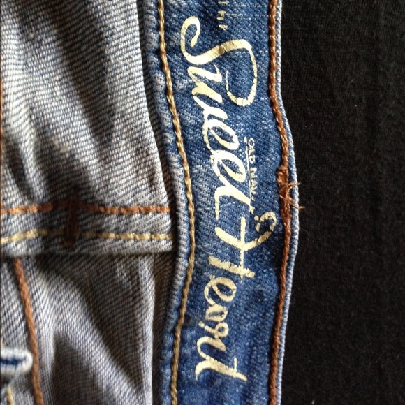 Pair of Old Navy Sweetheart jeans worn once - Picture 2 of 2