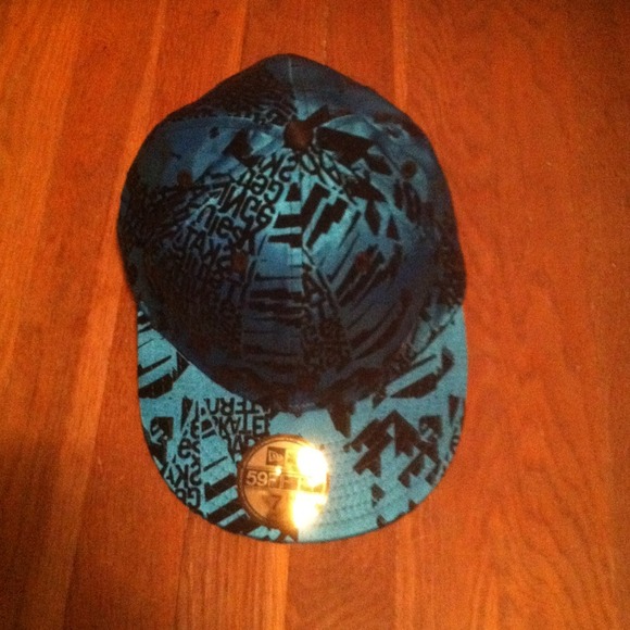 NEW ERA cap - Picture 2 of 2