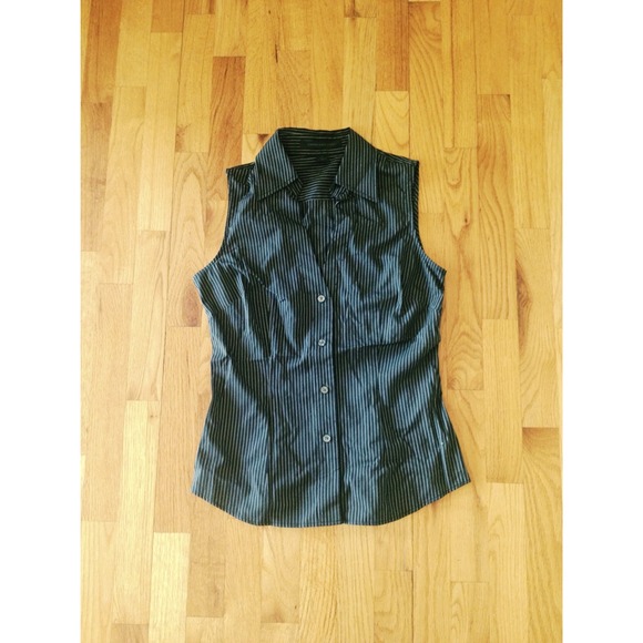 Black and White Sleeveless Dress Top