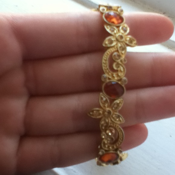 2 bracelets - Picture 3 of 3