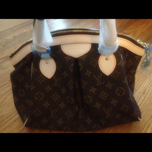 Louis Vuitton Monogram Canvas Tivoli PM