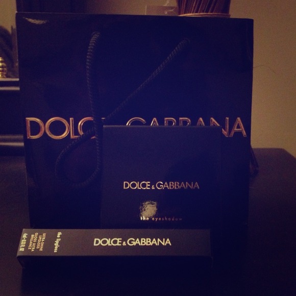 Dolce & Gabbana Quad eyeshadow & lipgloss NEW - Picture 1 of 2