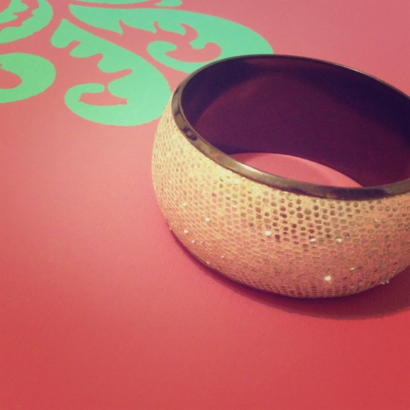 White sparkly big thick bracelet