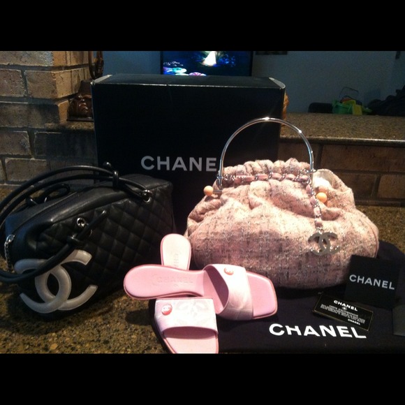 My even smaller CHANEL collection. - Picture 1 of 4