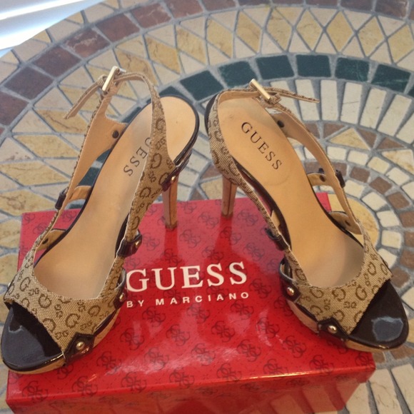 GUESS SHOES - Picture 2 of 4