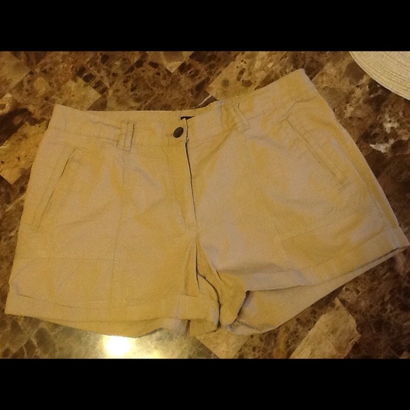Shorts - Picture 1 of 4