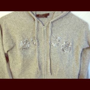 BCBG CROP TOP SWEATER