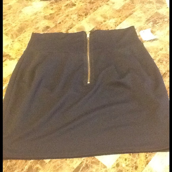 Black Skirt - Picture 2 of 2