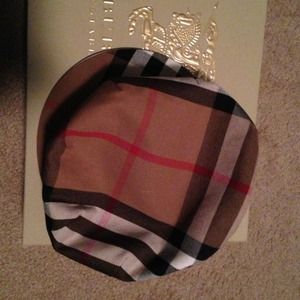 Burberry newsboy hat size small
