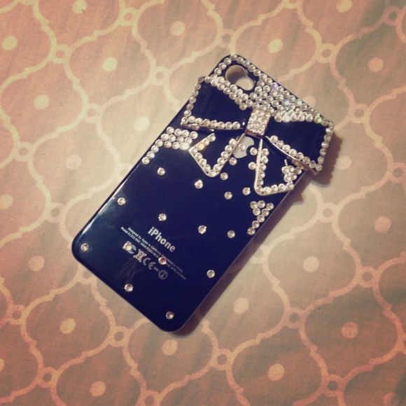 iPhone 4/4s bow case