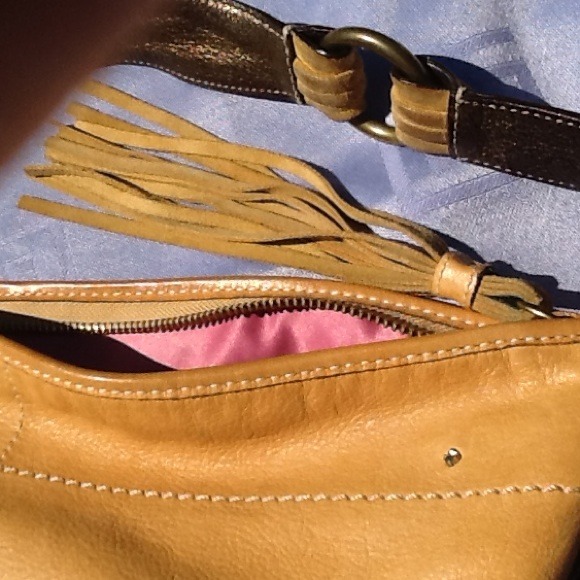 Coach, A true bag lady - Picture 4 of 4