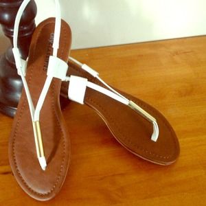 Beautiful sandals! Never worn!