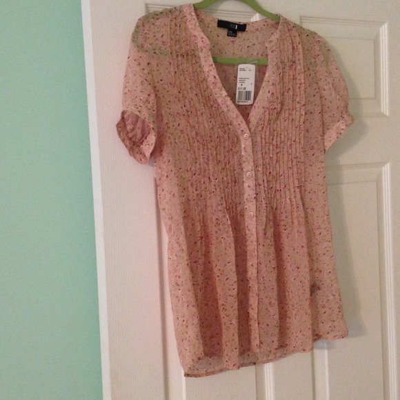 Brand new!! Forever 21 blouse! Size M