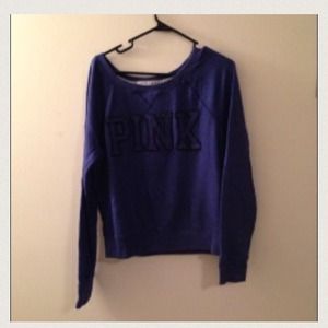 **Reserved VS Sweatshirt Bundle**