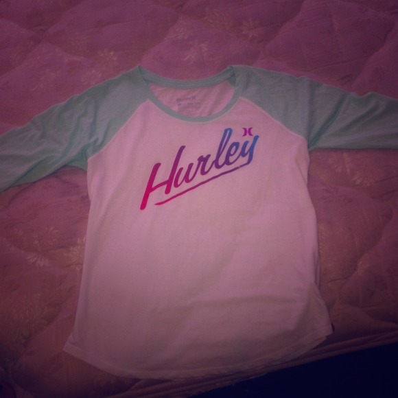 Hurley baseball T