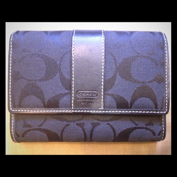 Authentic Coach wallet