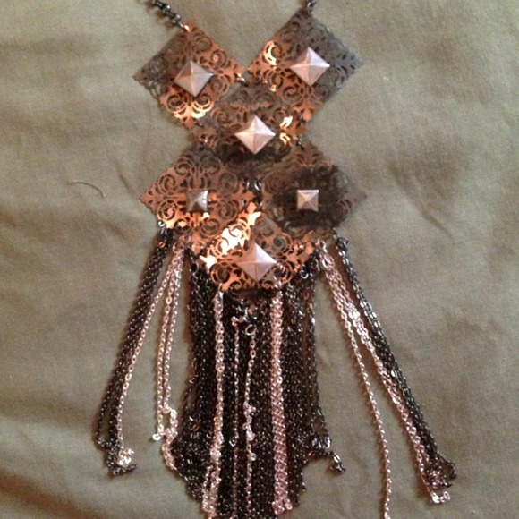 Necklace - Picture 2 of 2