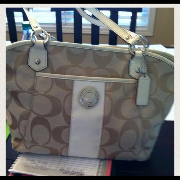 100%Authentic Coach purse REASONABLE OFFERS