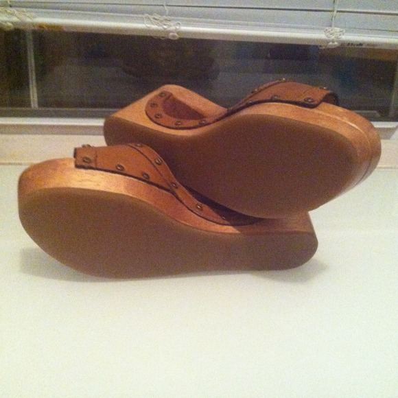 🎉BUNDLED🎉Topshop sequined floral crop cardigan - Picture 4 of 4