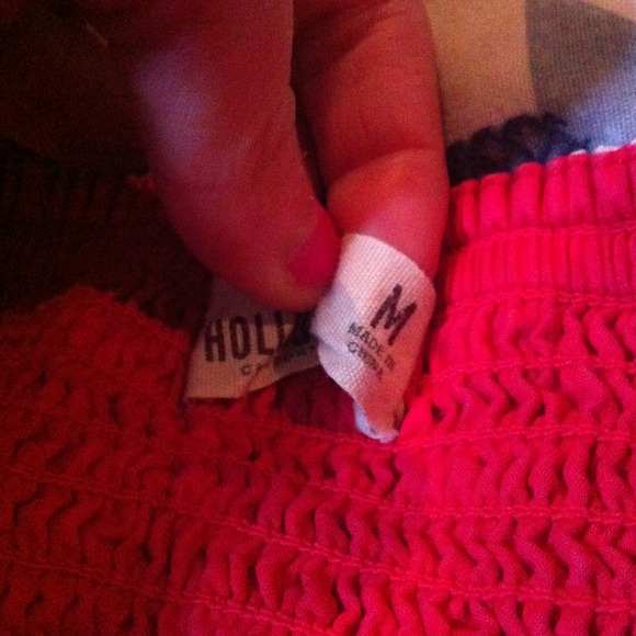 Hot pink flower strapless top. - Picture 3 of 3