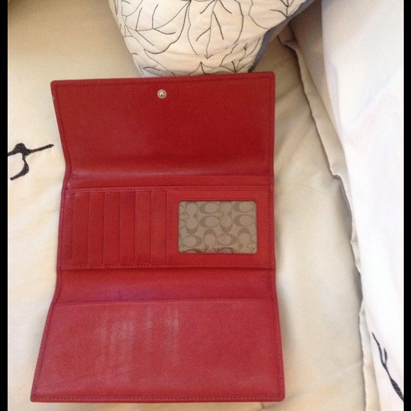 Coach Wallet. SOLD - Picture 2 of 2
