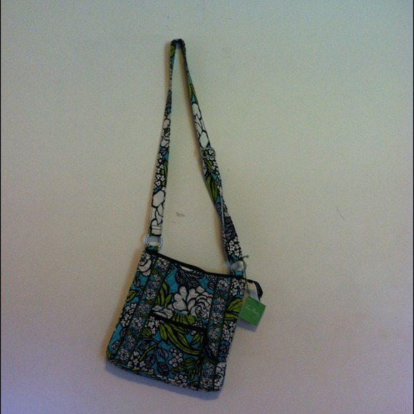 ❌❌SOLDNWT Hipster in Island Blooms