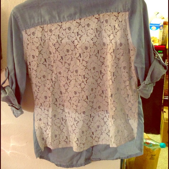 Cute and classy denim button up!