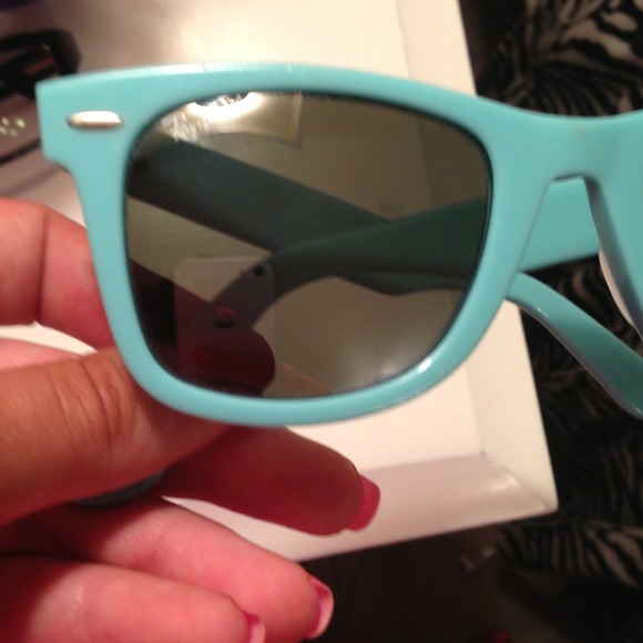 Ray ban wayfarers - Picture 2 of 4