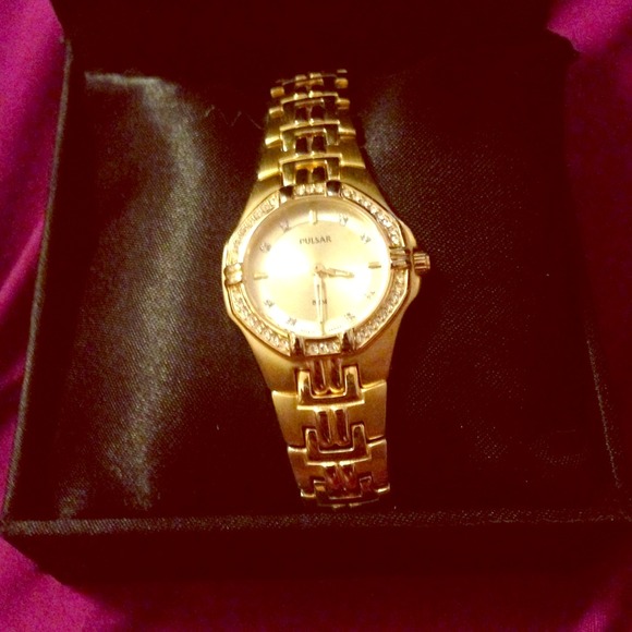 Pulsar Jewelry - HIGHLY REDUCED 💜 Brand new Pulsar gold watch!