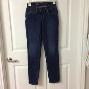 Levi's dark denim skinny jeans